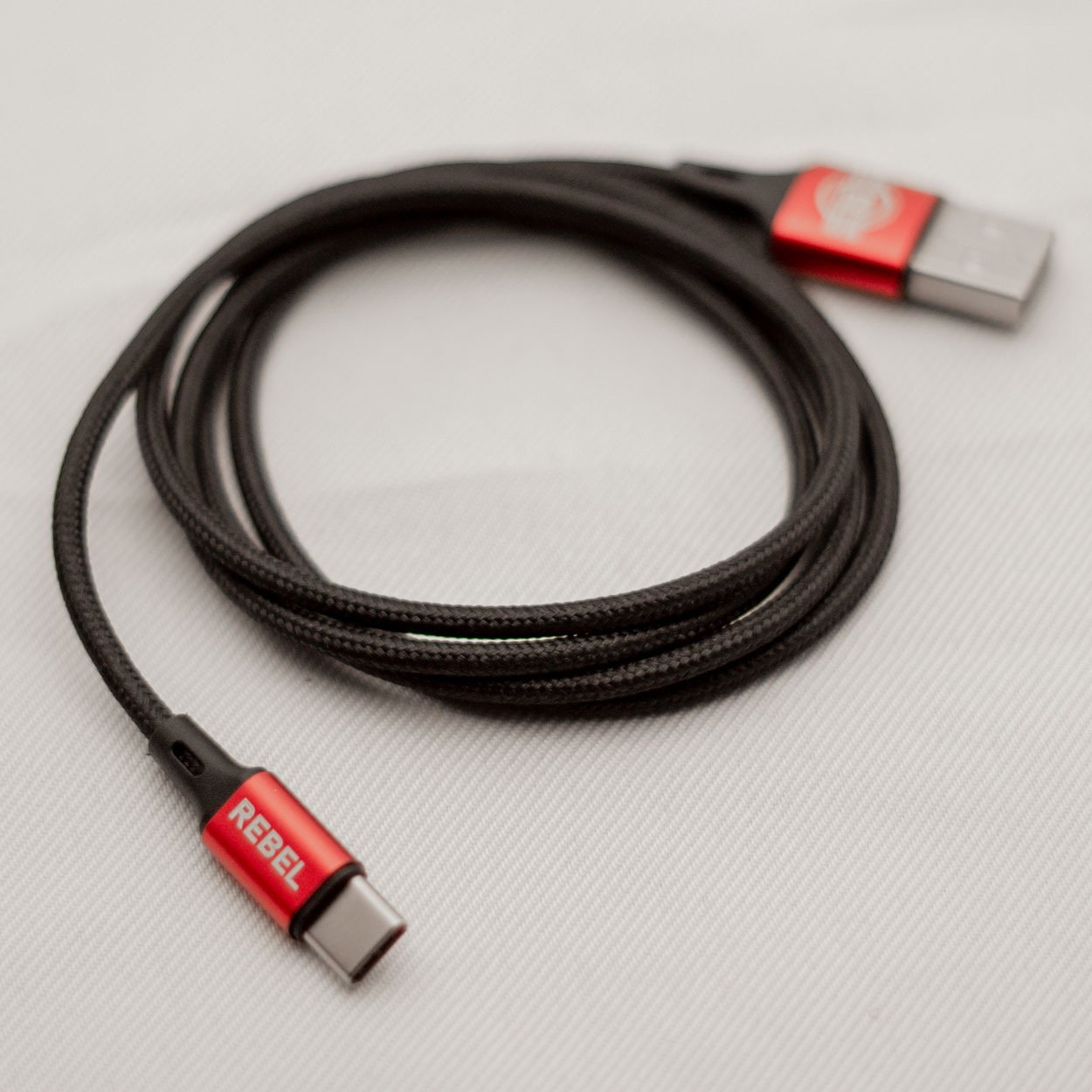 Type-C charging/data cable - 2A- fast charge - Accessories - REBEL