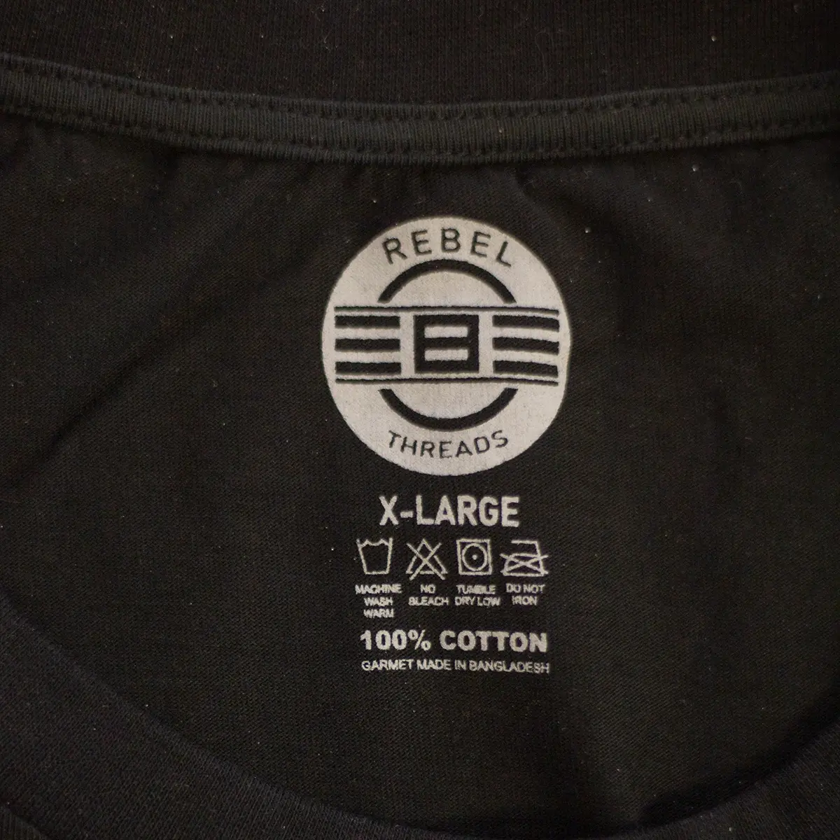 REBEL Grunge T-Shirt interior neck print with Rebel Threads label size and care info